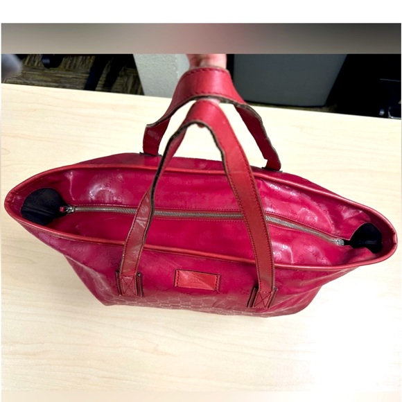 WOW - Poshmark - Authentic Gucci Leather GG Tote = OVER 20” L = It Is HUGE!! - Picture 10 of 16